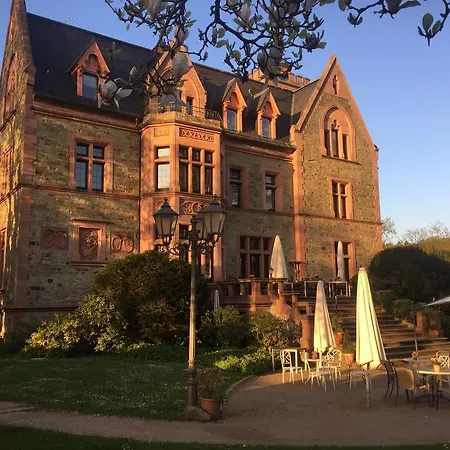 Hotel Romantik Schloss Rettershof 4*